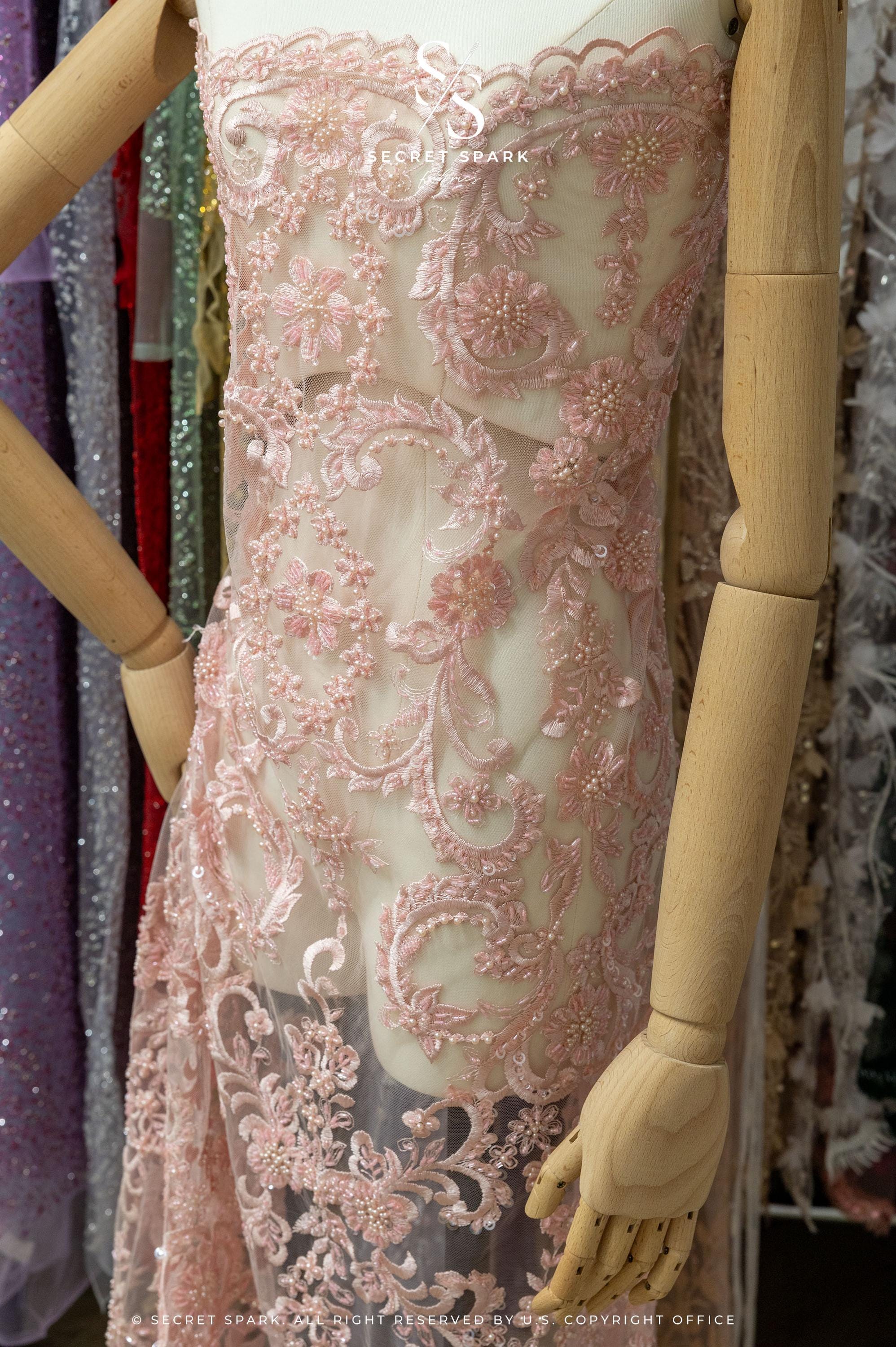 Royal Garden - Soft Pink Baroque Floral Lace - Photo 4